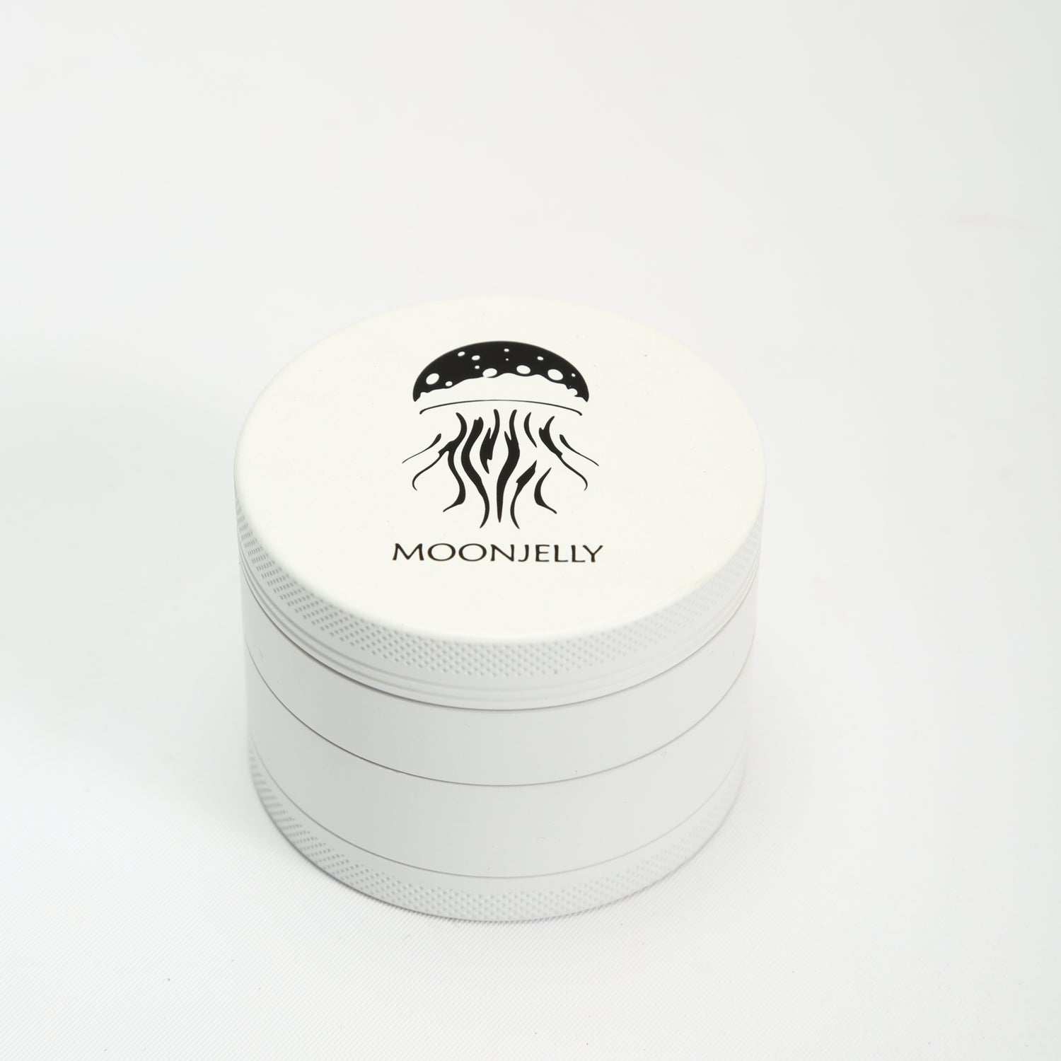 White container with Mooneye logo on a light gray background 